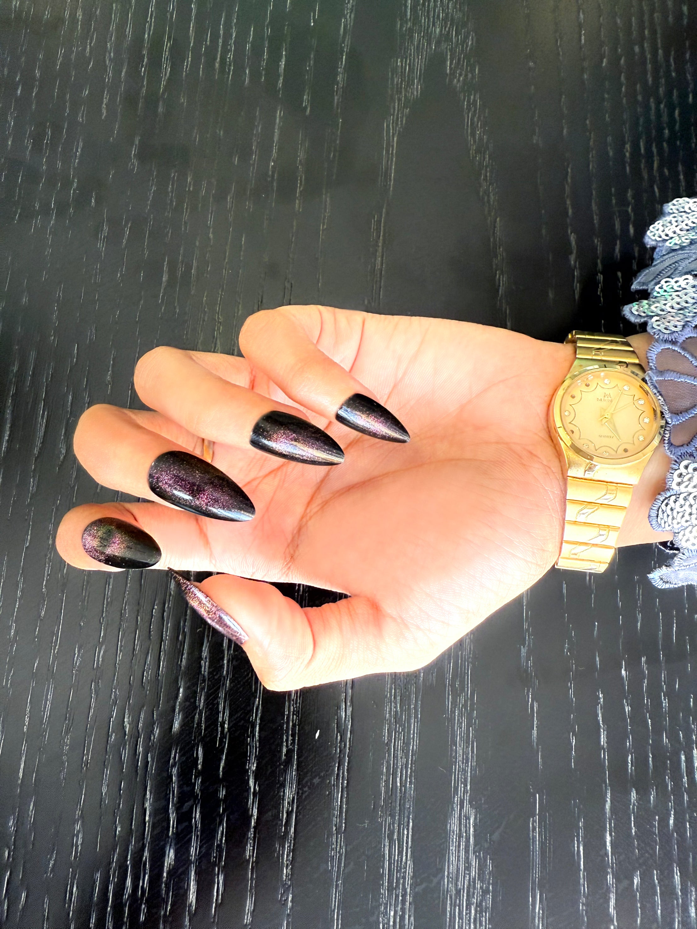 Luxury 3D Press-On Nails – Reusable & Long-Lasting | Aroha.pk